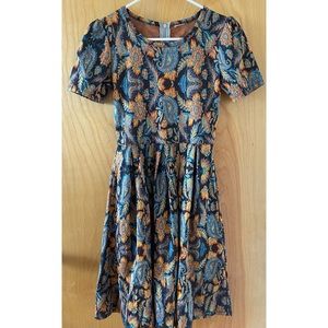Blue/Mustard Paisley LulaRoe Amelia. Has pockets! Size XS.